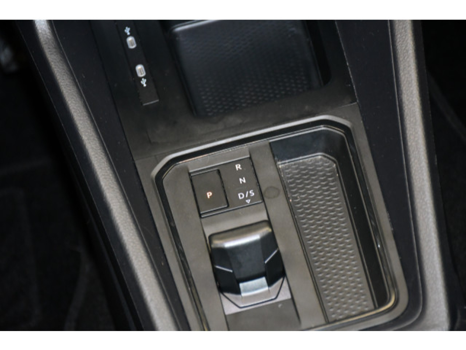 Volkswagen - Caddy Maxi_6