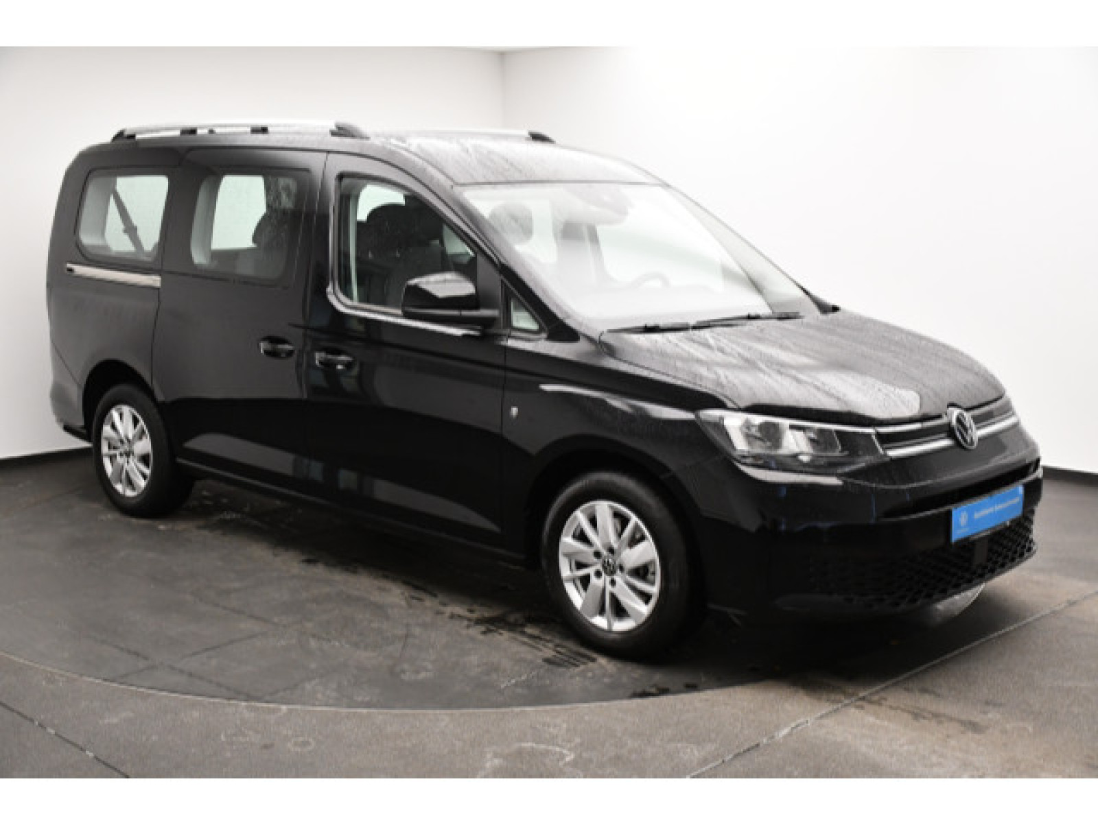 diagonal-frontansicht-aussen