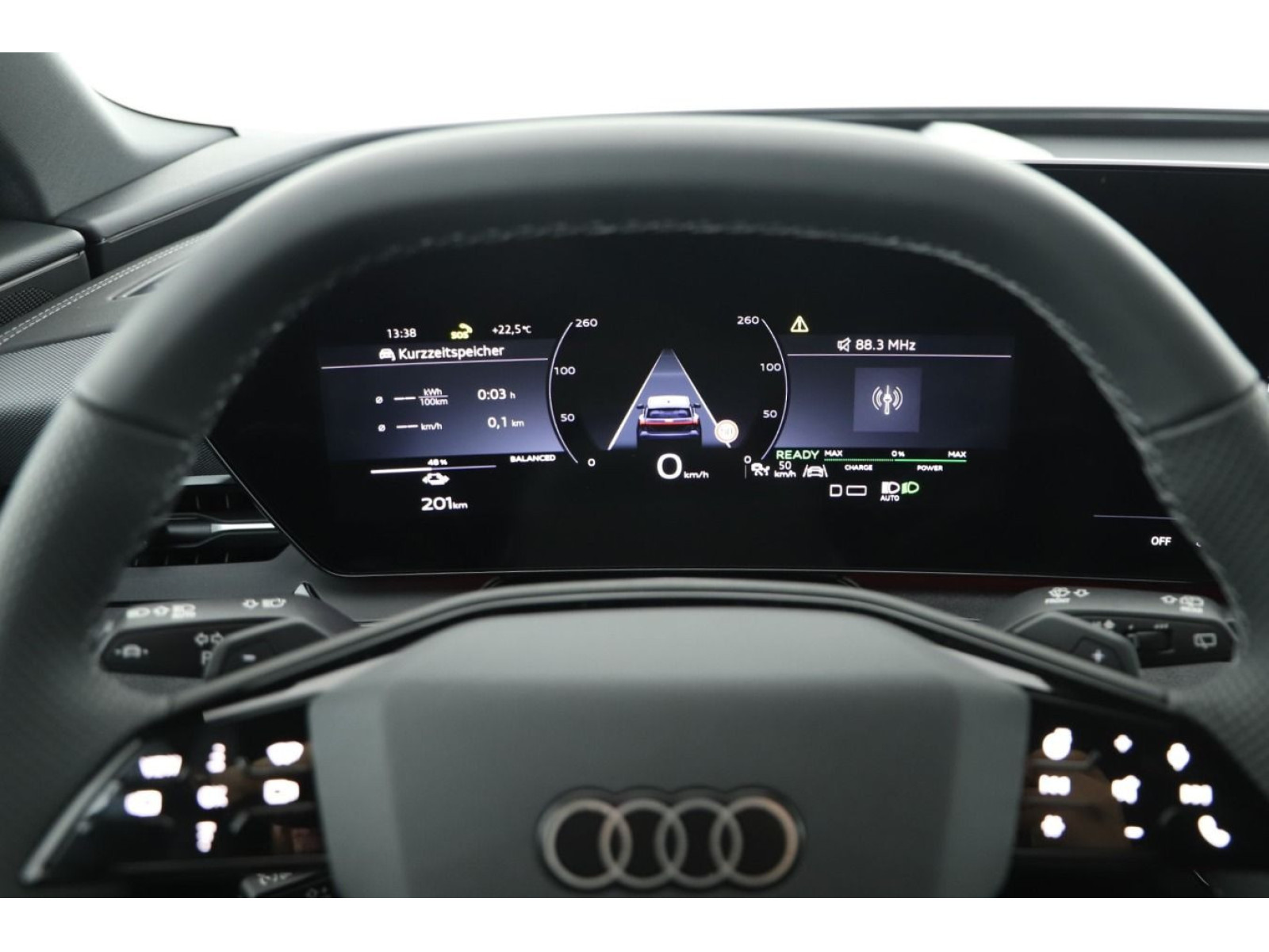 Audi - Q6 SUV e-tron_11