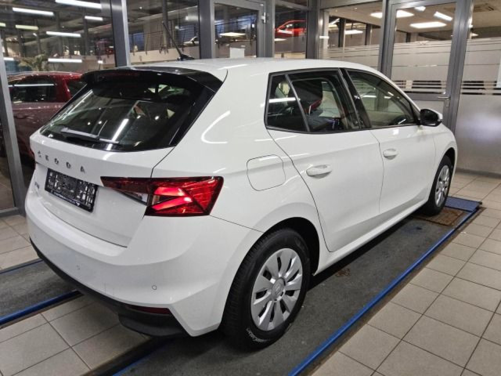 diagonalansicht-hinten-aussen