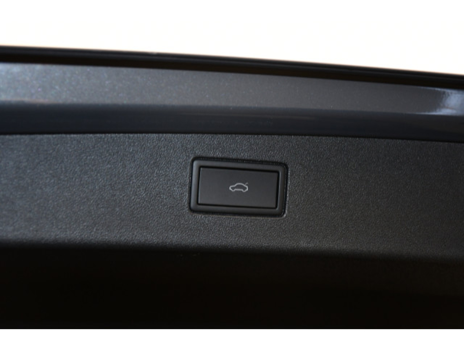 Volkswagen - Tiguan_12