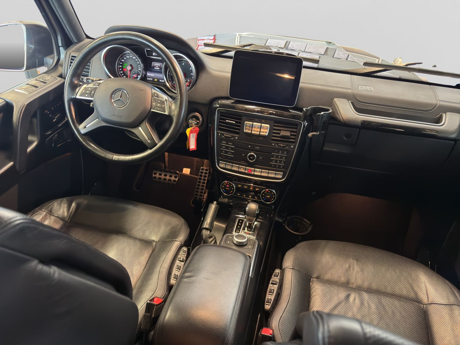 Mercedes-Benz - G 350_23