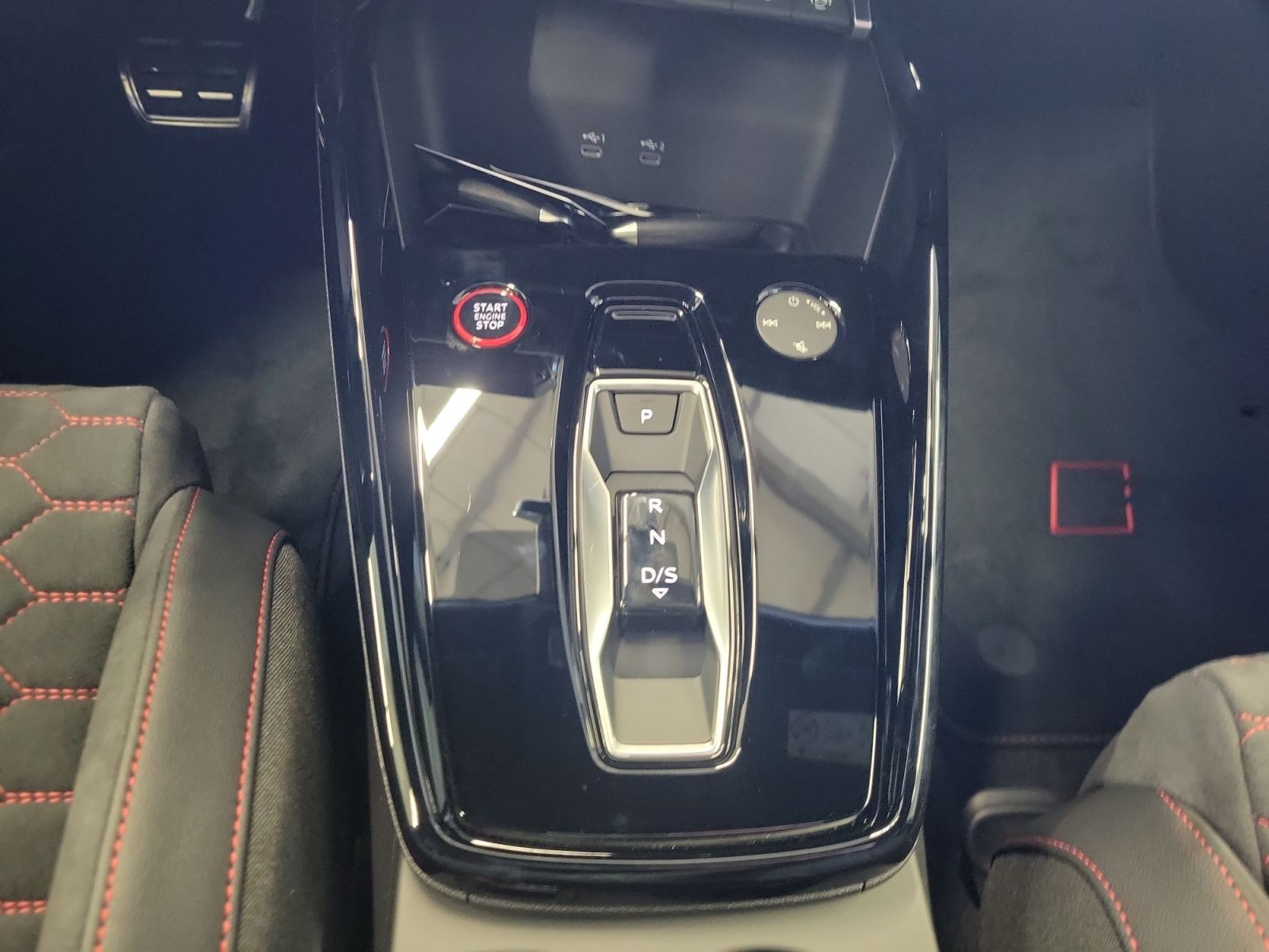 Audi - RS 3 Sportback_13