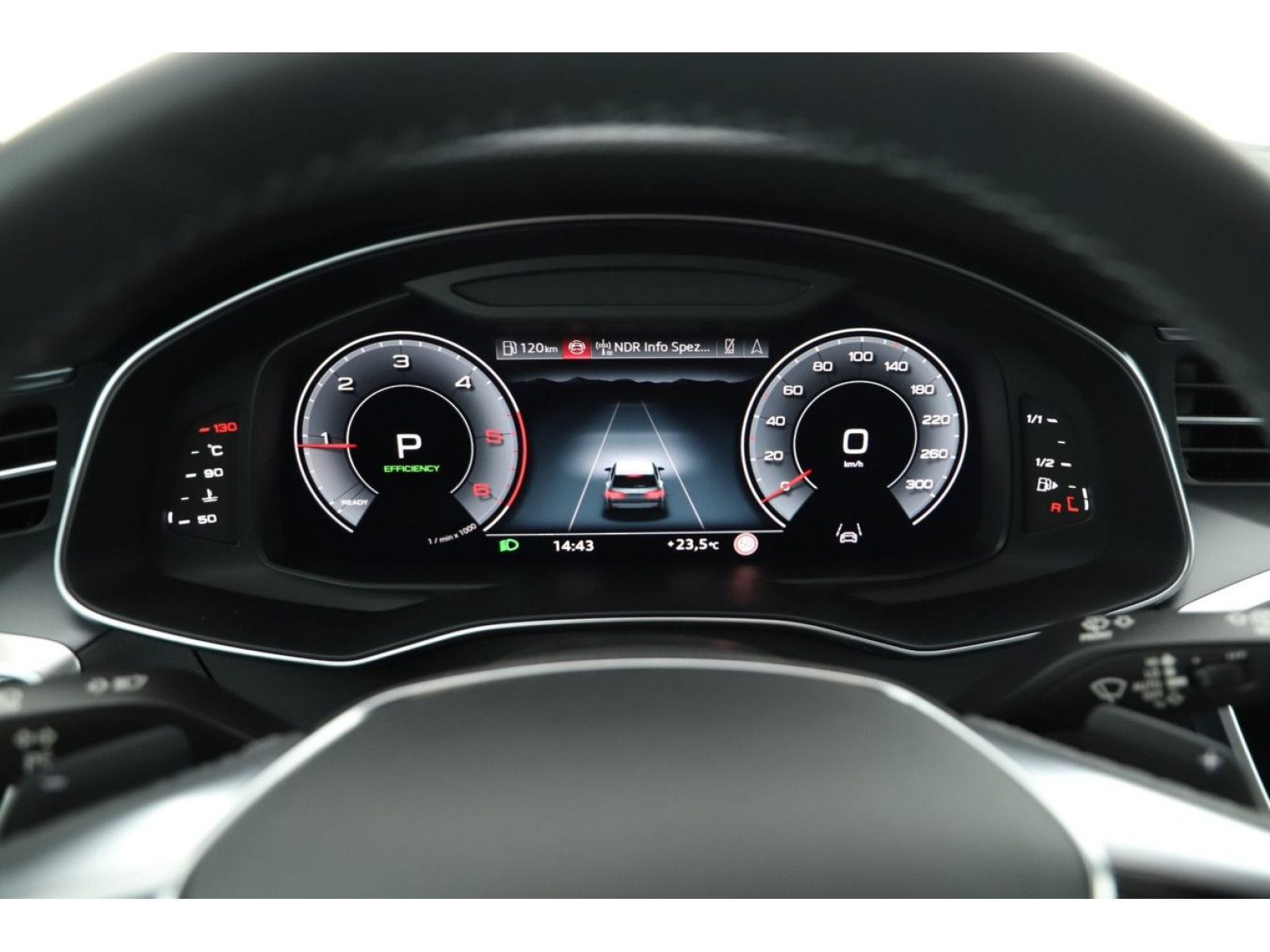 Audi - A6 Avant_12