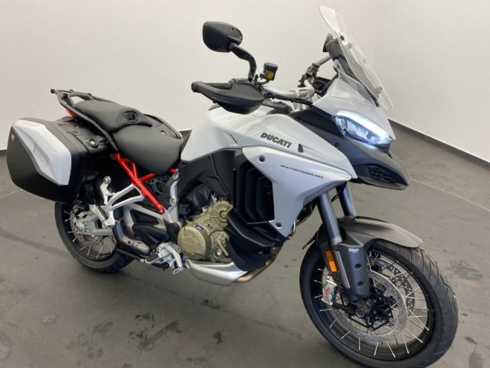 Ducati - Multistrada V4 S_2