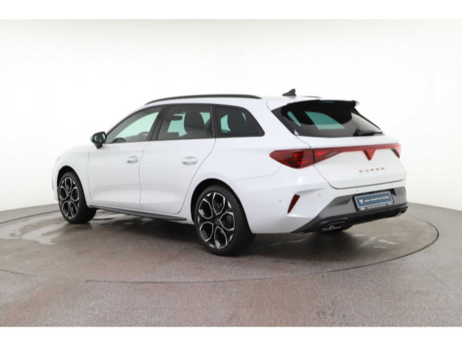 diagonalansicht-hinten-aussen