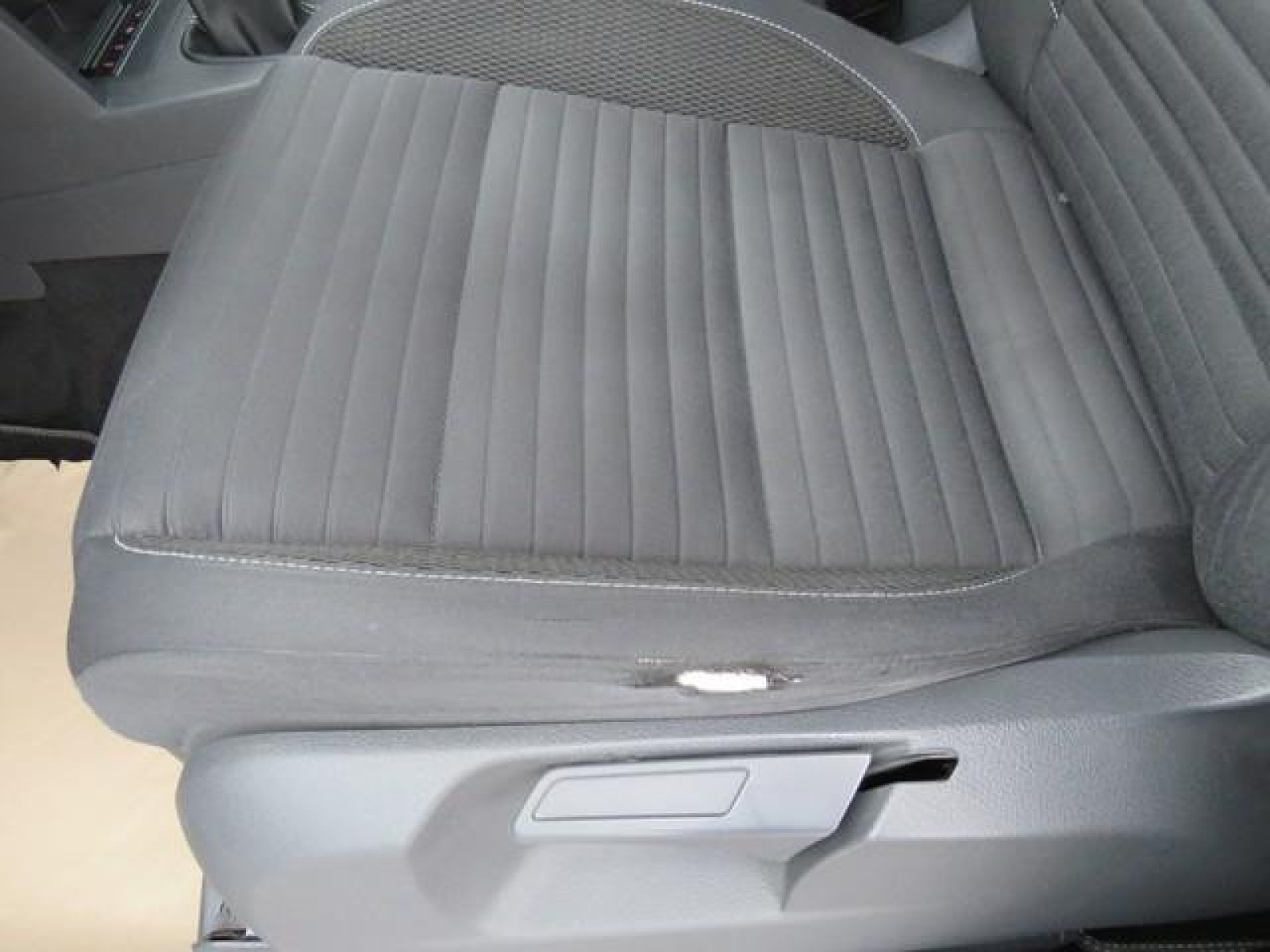 Volkswagen - Touran_19