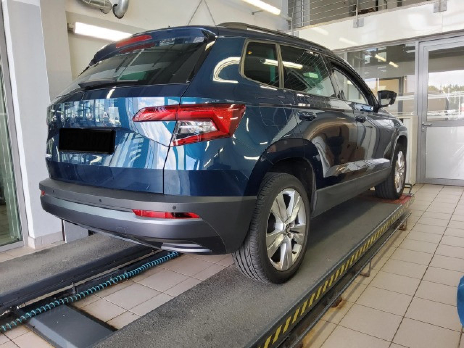 diagonalansicht-hinten-aussen