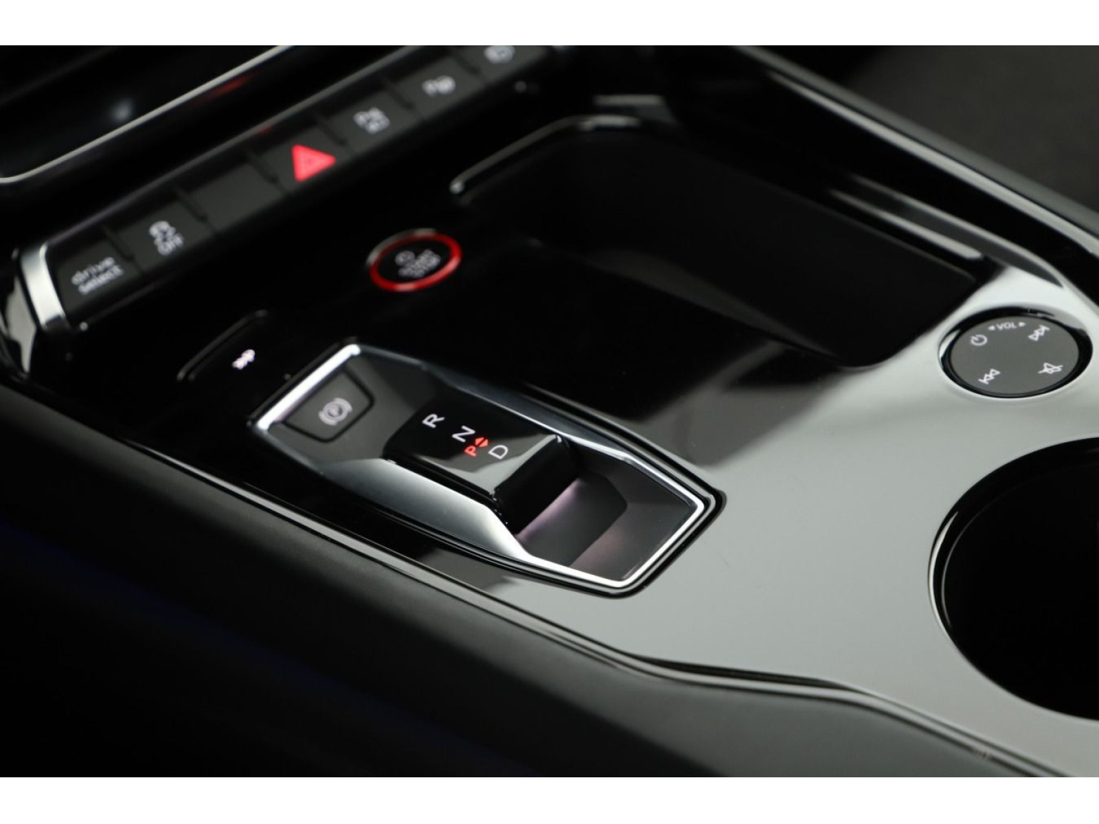 Audi - e-tron GT quattro_13