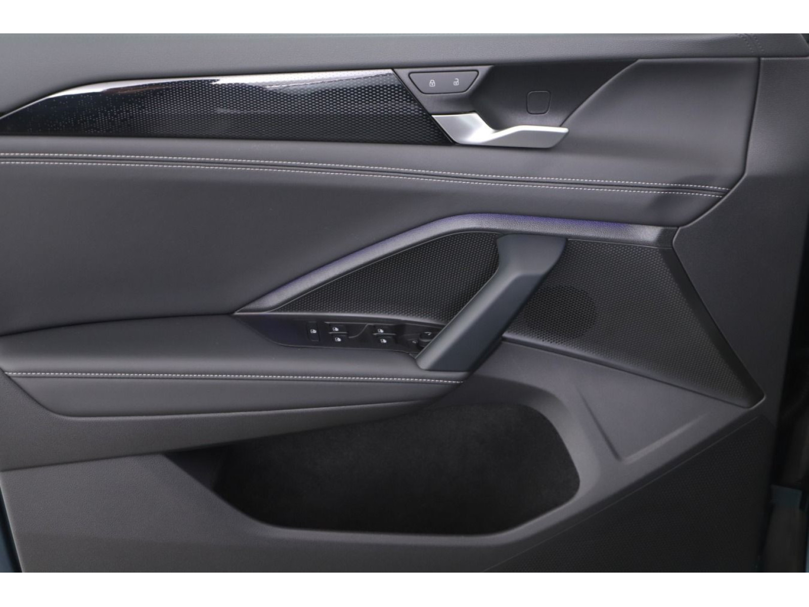 Volkswagen - Tayron_13