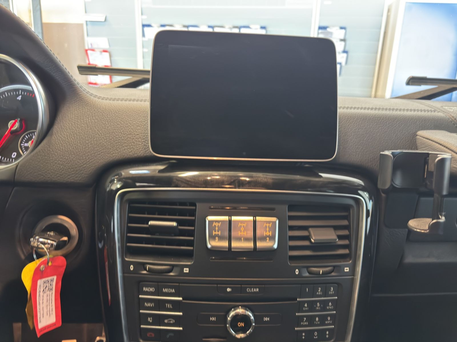 Mercedes-Benz - G 350_13