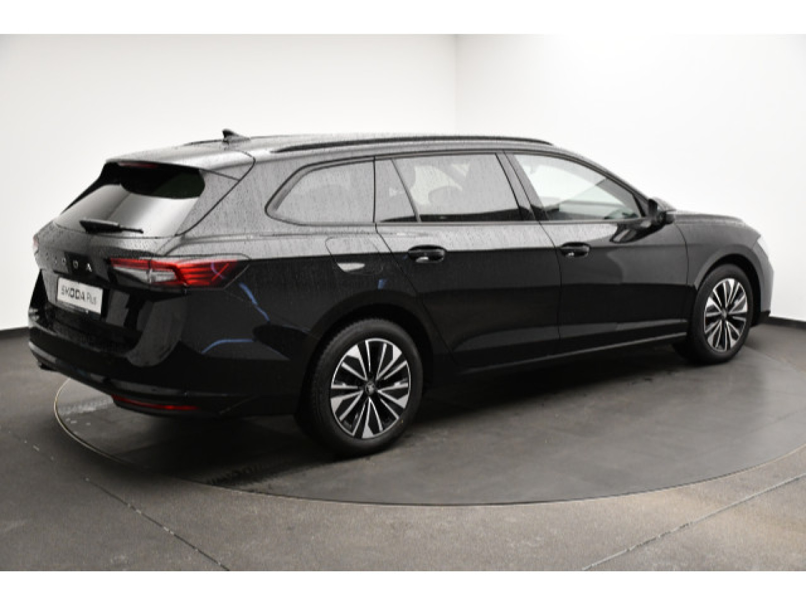 diagonalansicht-hinten-aussen