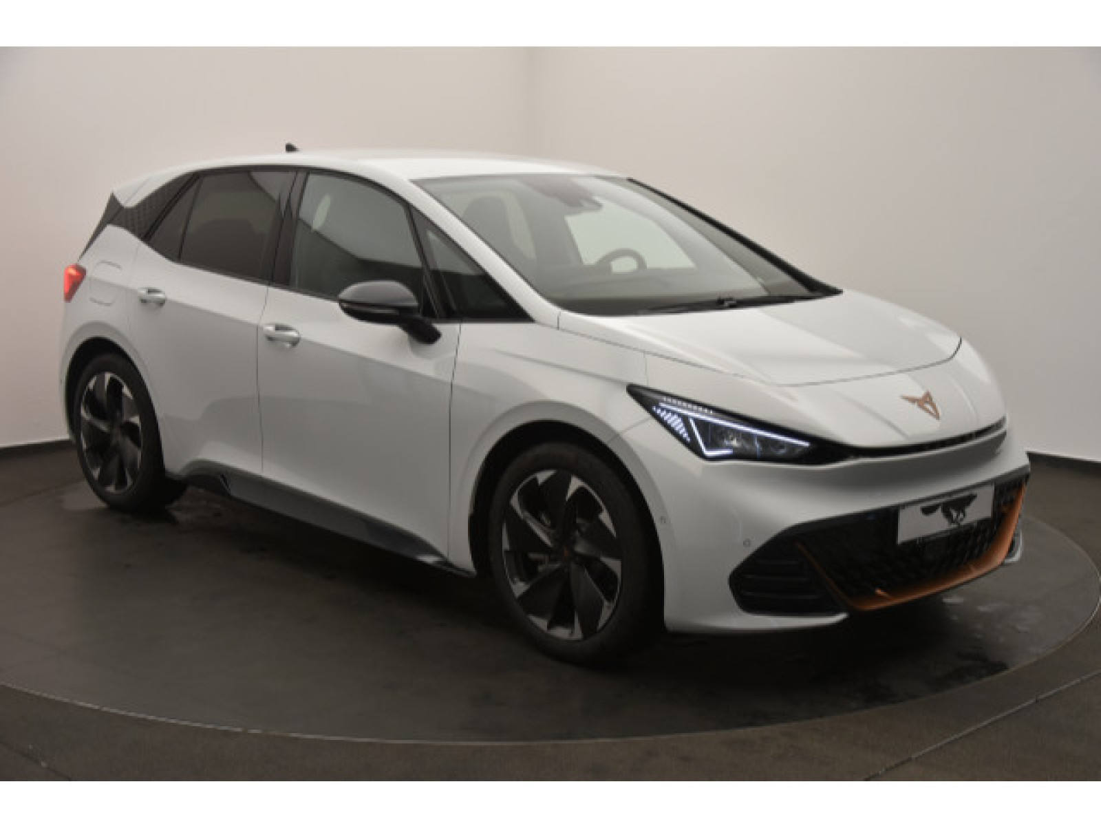 diagonal-frontansicht-aussen