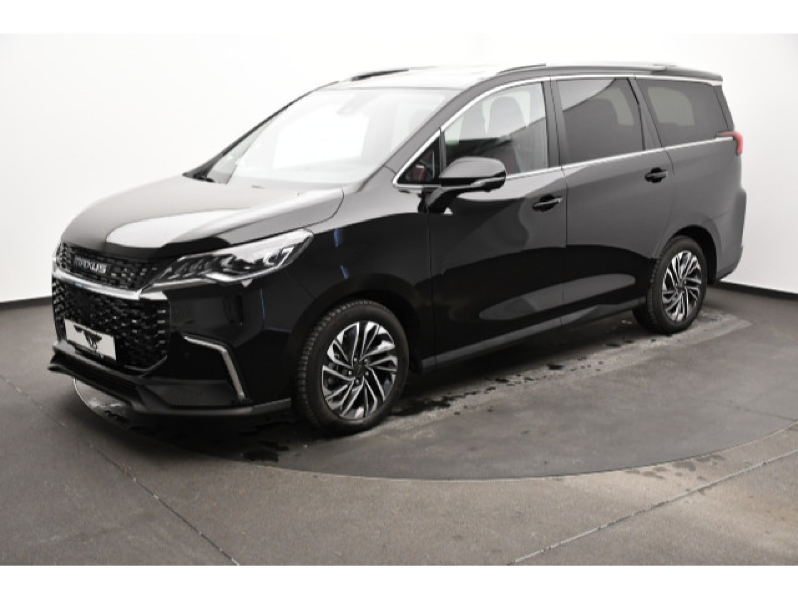 diagonal-frontansicht-aussen