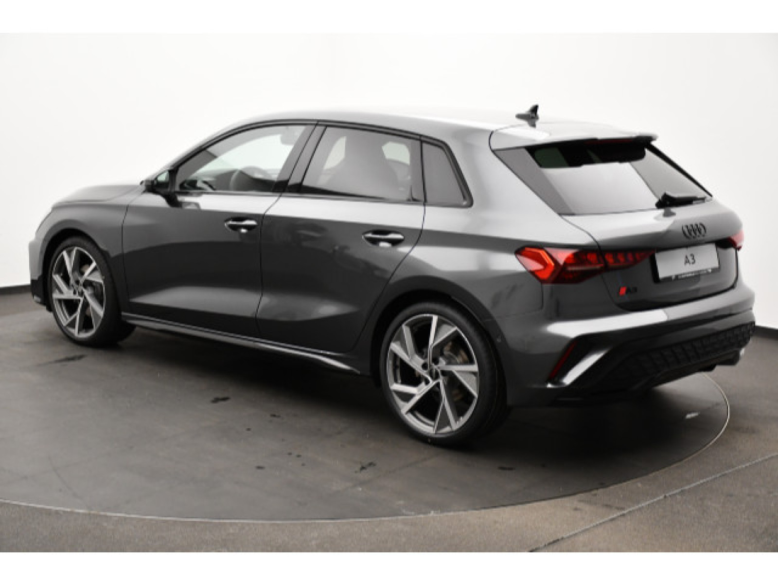 diagonalansicht-hinten-aussen