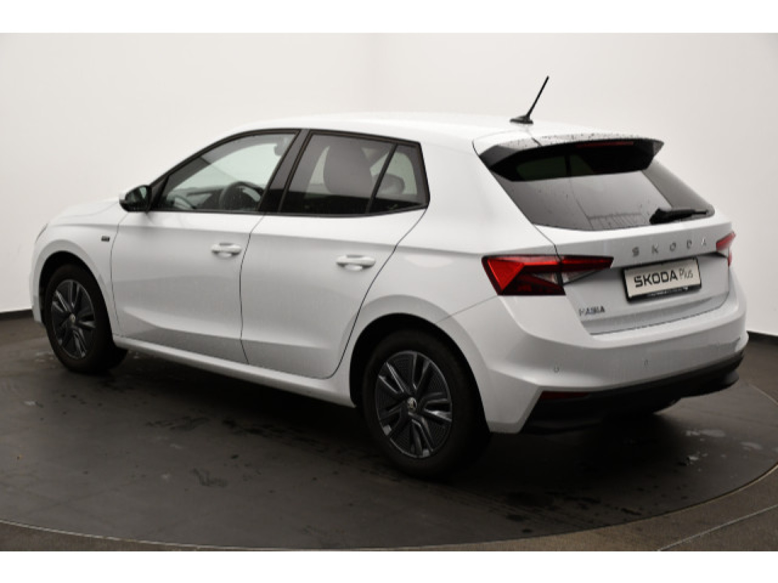 diagonalansicht-hinten-aussen