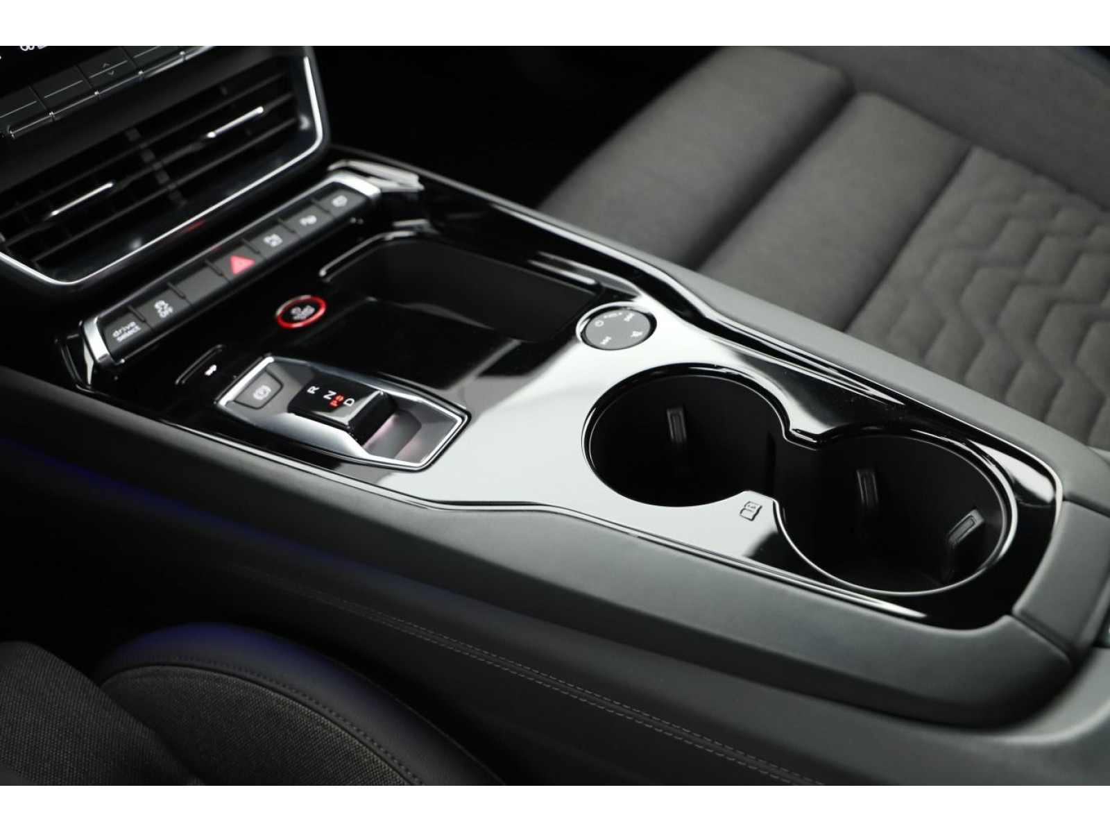 Audi - e-tron GT quattro_14