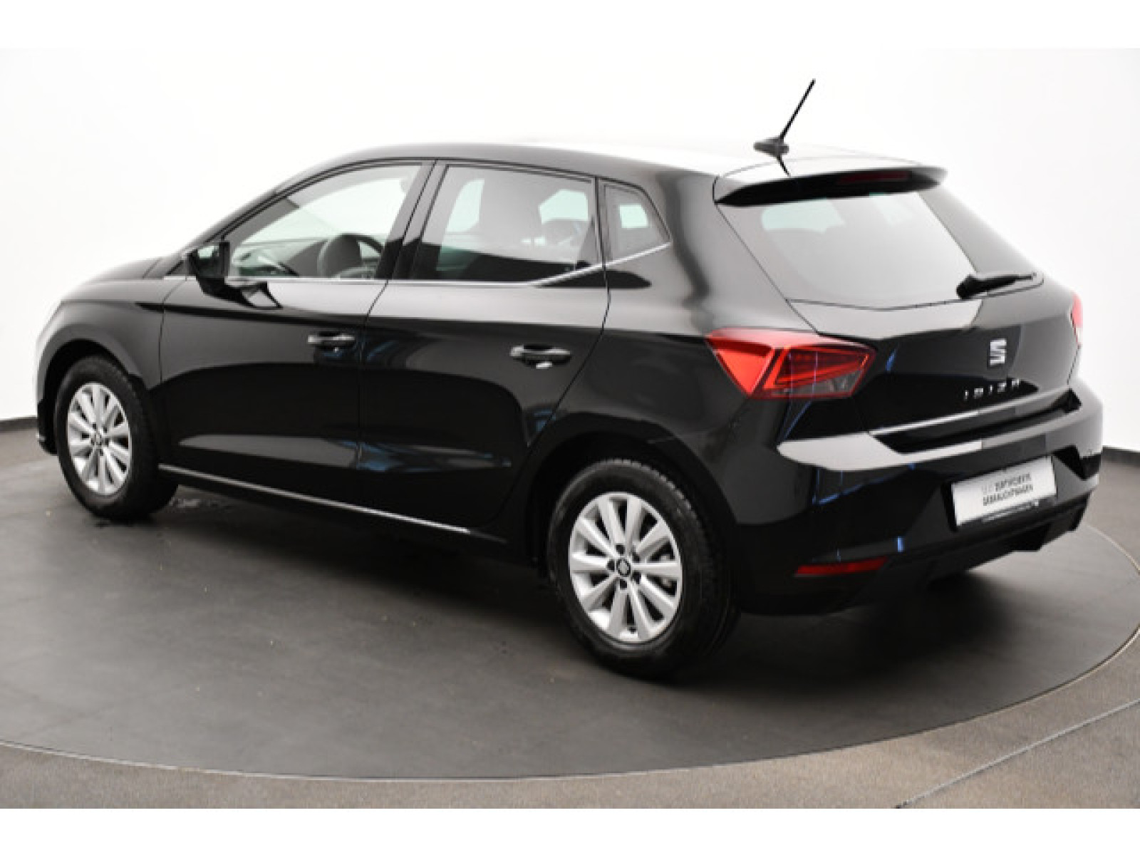 diagonalansicht-hinten-aussen