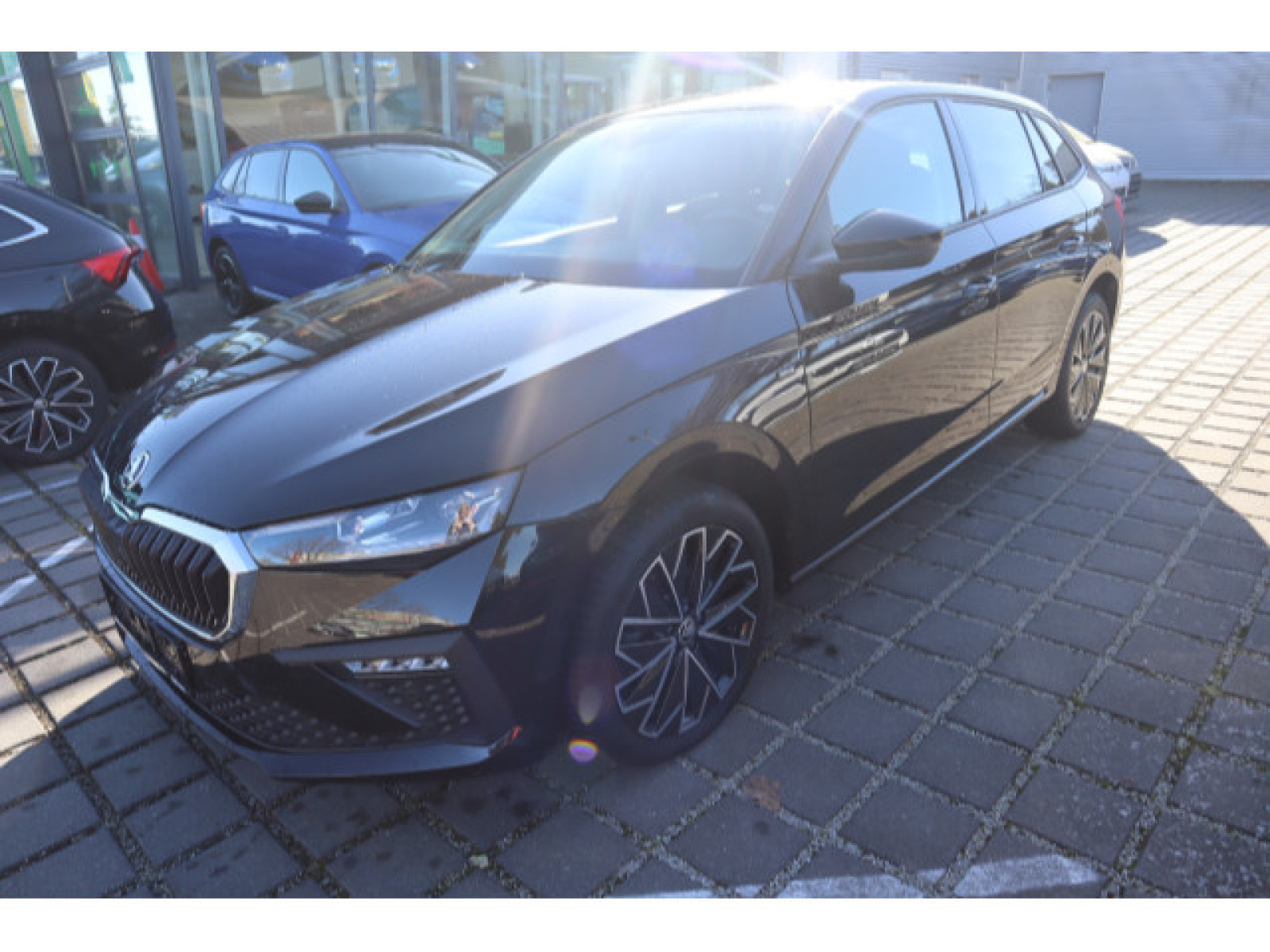 diagonal-frontansicht-aussen