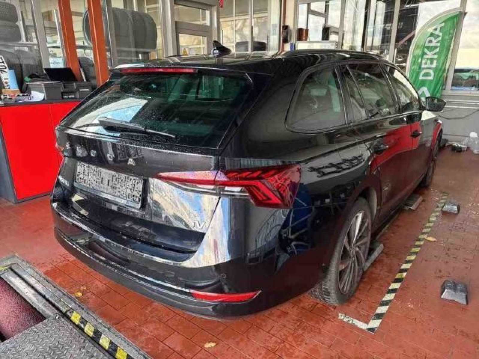 diagonalansicht-hinten-aussen