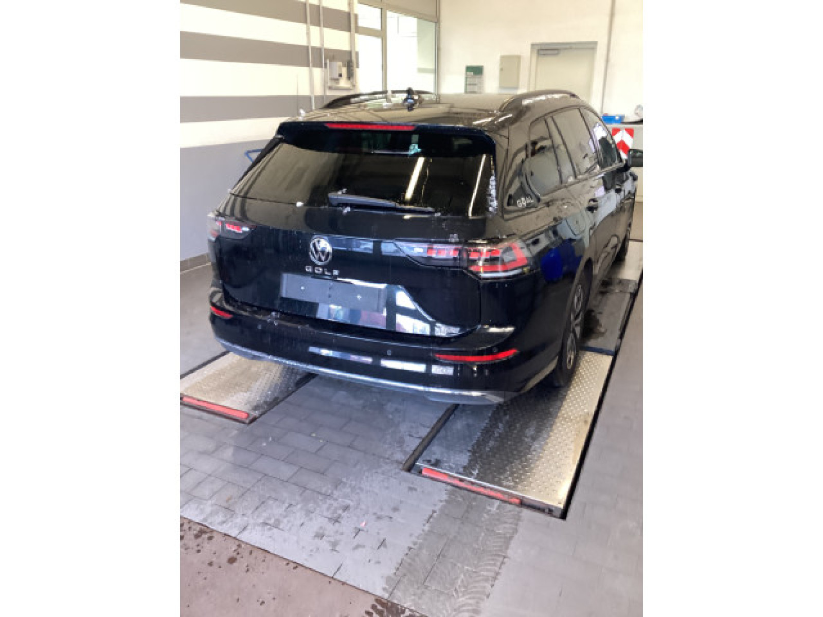 diagonalansicht-hinten-aussen