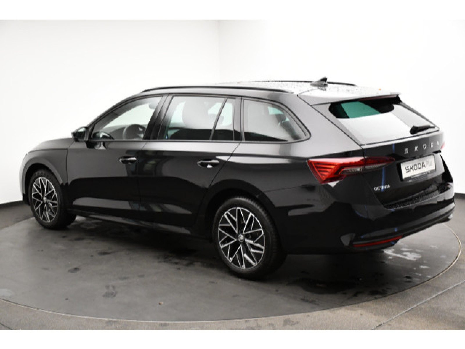 diagonalansicht-hinten-aussen