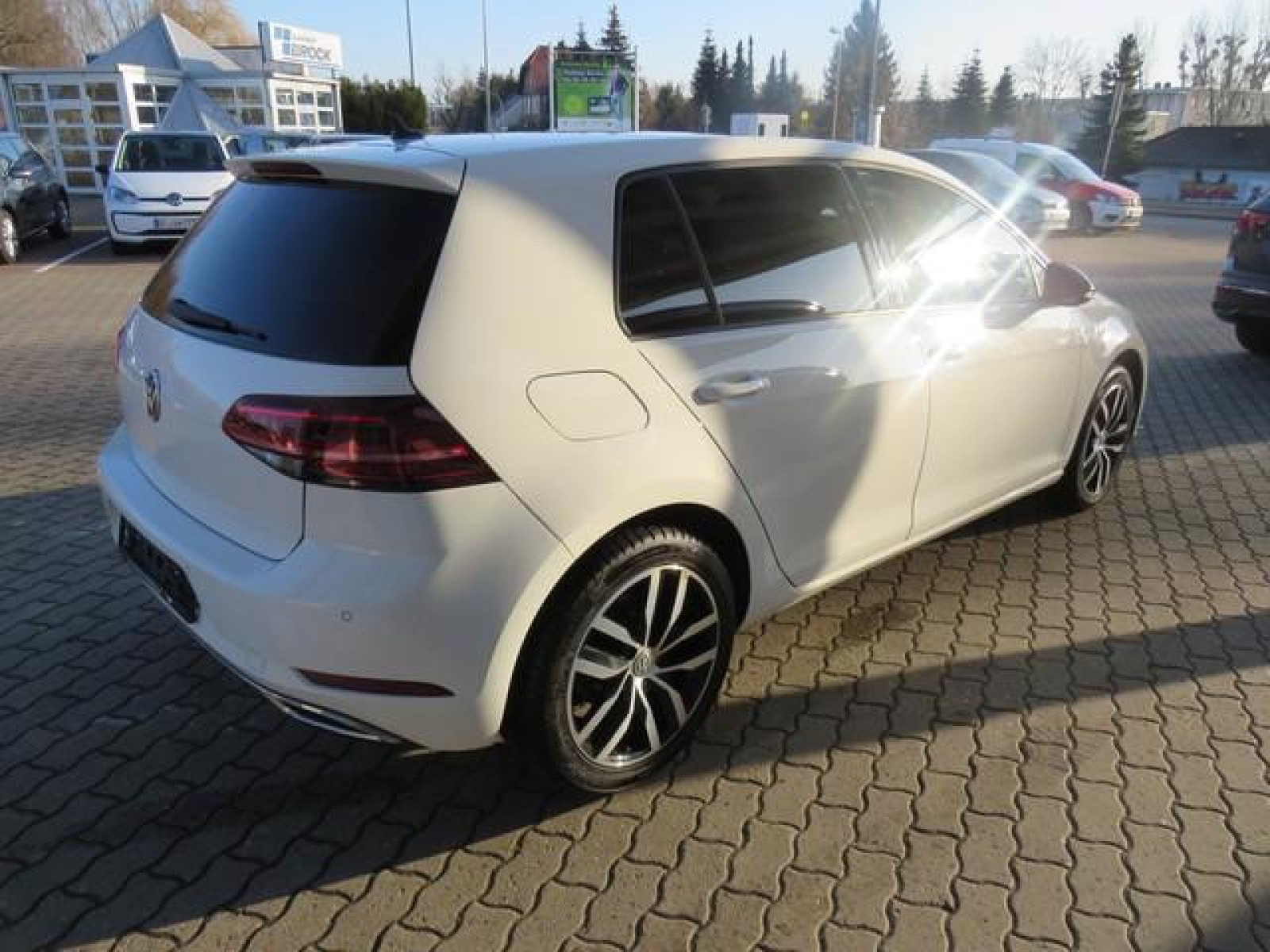 diagonalansicht-hinten-aussen