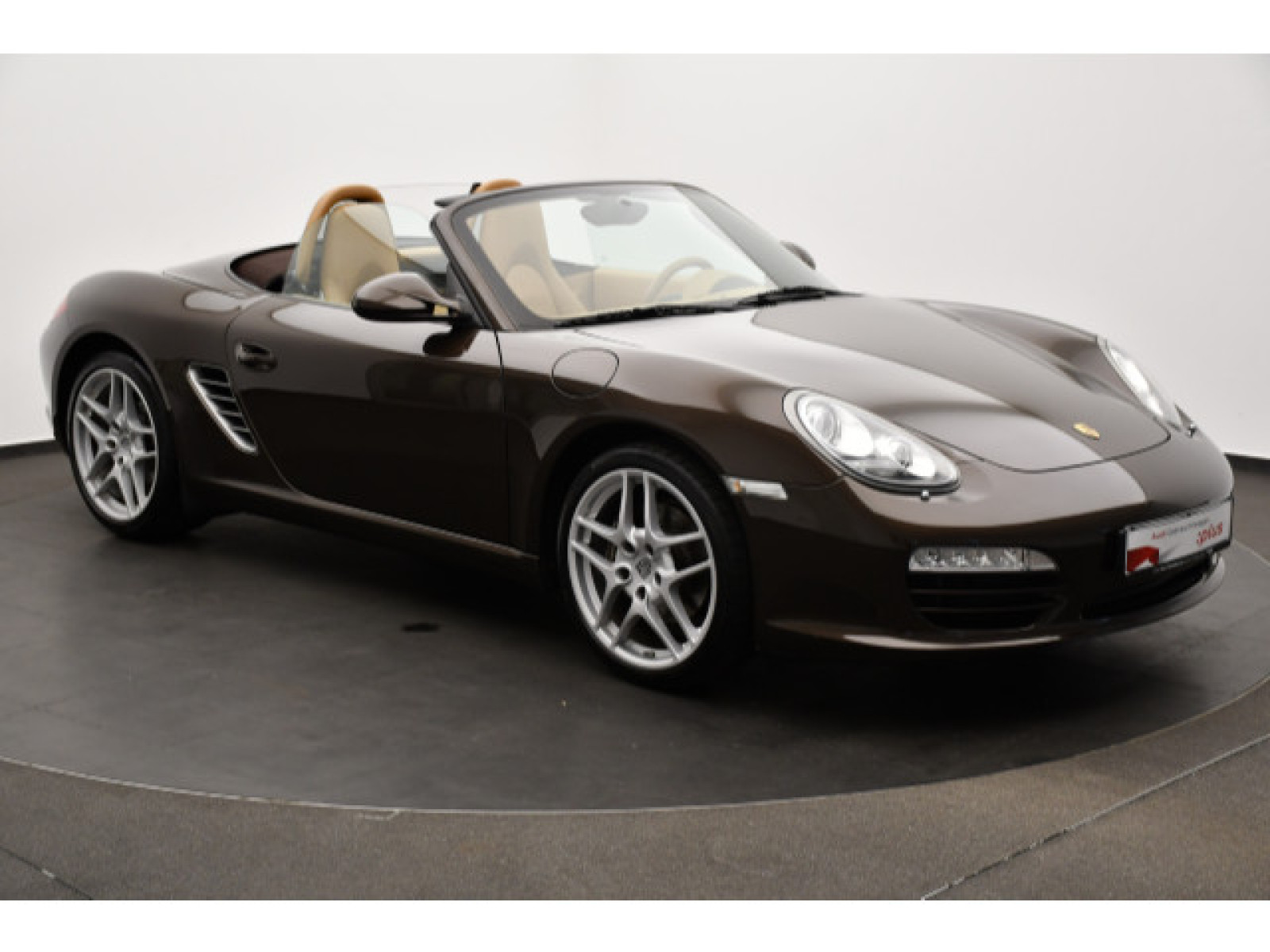 diagonal-frontansicht-aussen