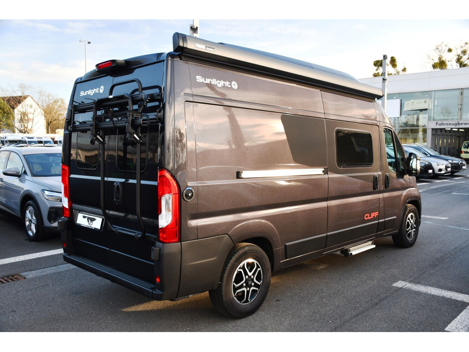 diagonalansicht-hinten-aussen