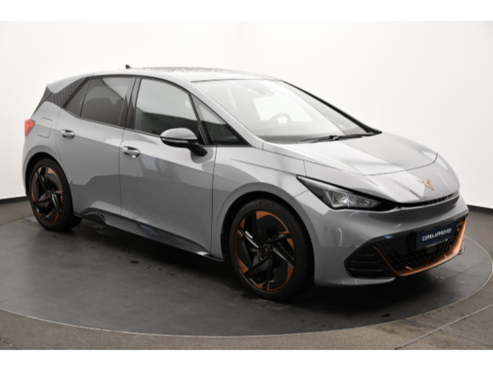 diagonal-frontansicht-aussen