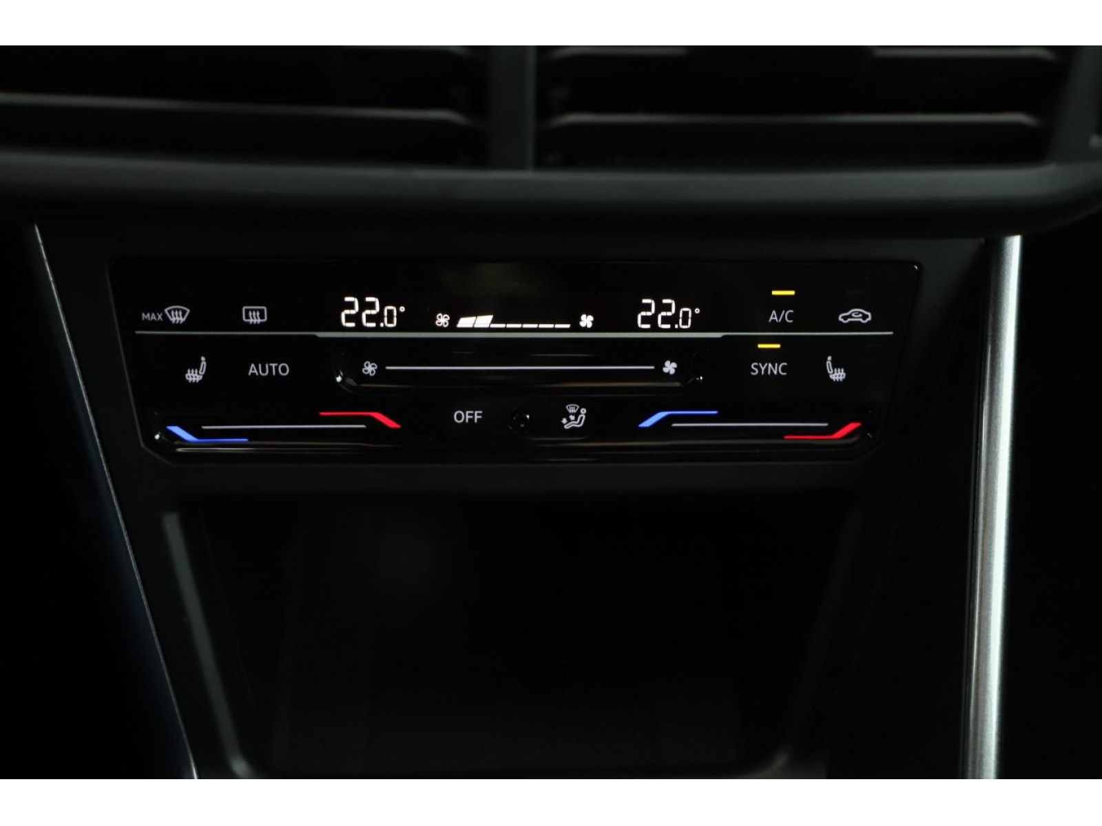 Volkswagen - Polo_13